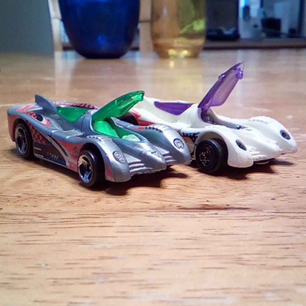 Hot wheels power piston x2